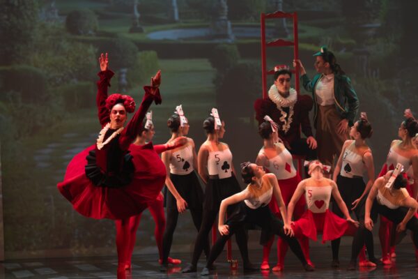 alicia y la danza de las mil maravillas alicia y la danza de las mil maravillas